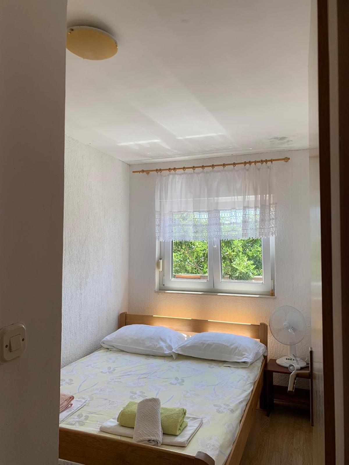 Apartmani Kutlesa Vodice Eksteriør bilde