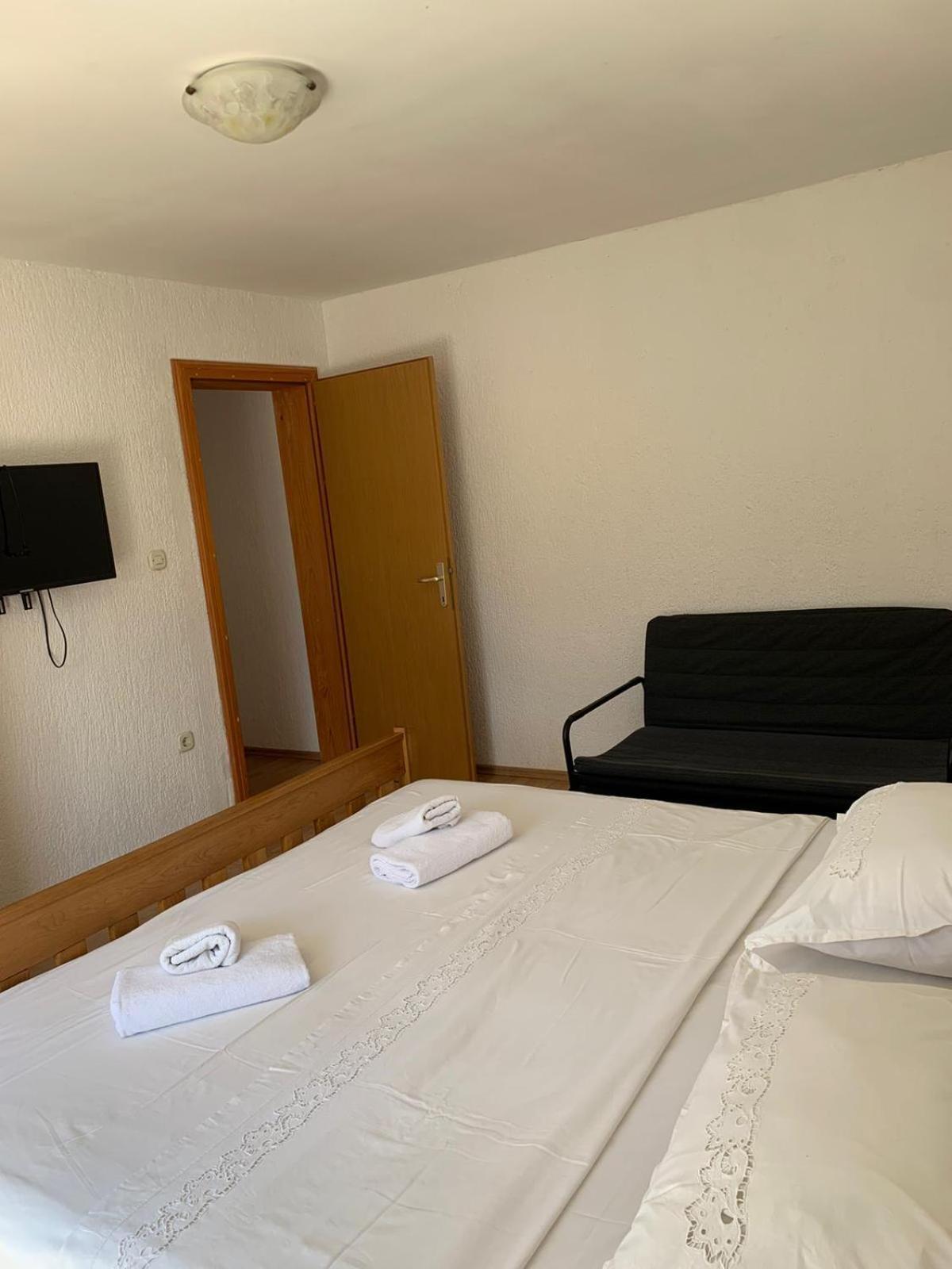 Apartmani Kutlesa Vodice Eksteriør bilde