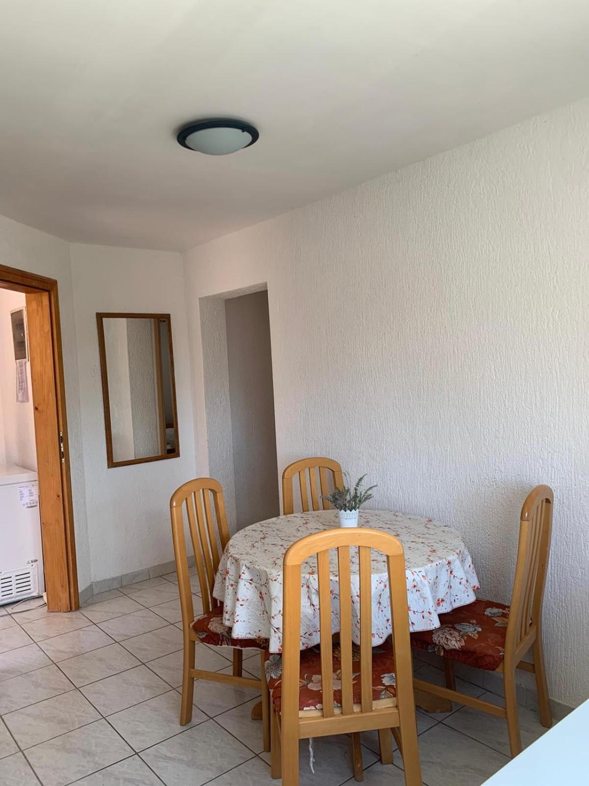 Apartmani Kutlesa Vodice Eksteriør bilde