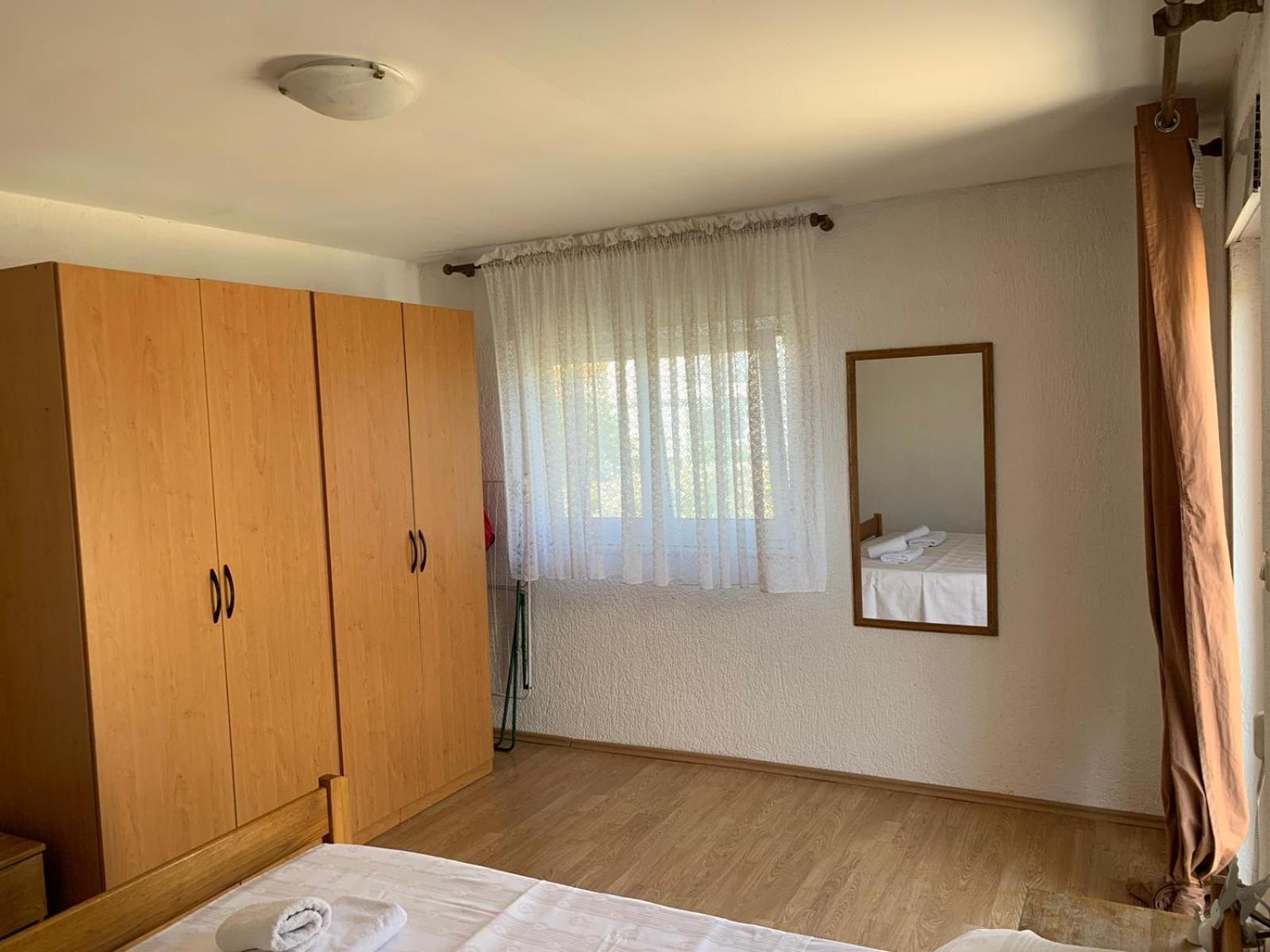 Apartmani Kutlesa Vodice Eksteriør bilde